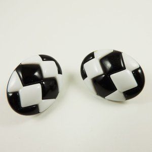 Vintage | Plastic checkerboard earrings